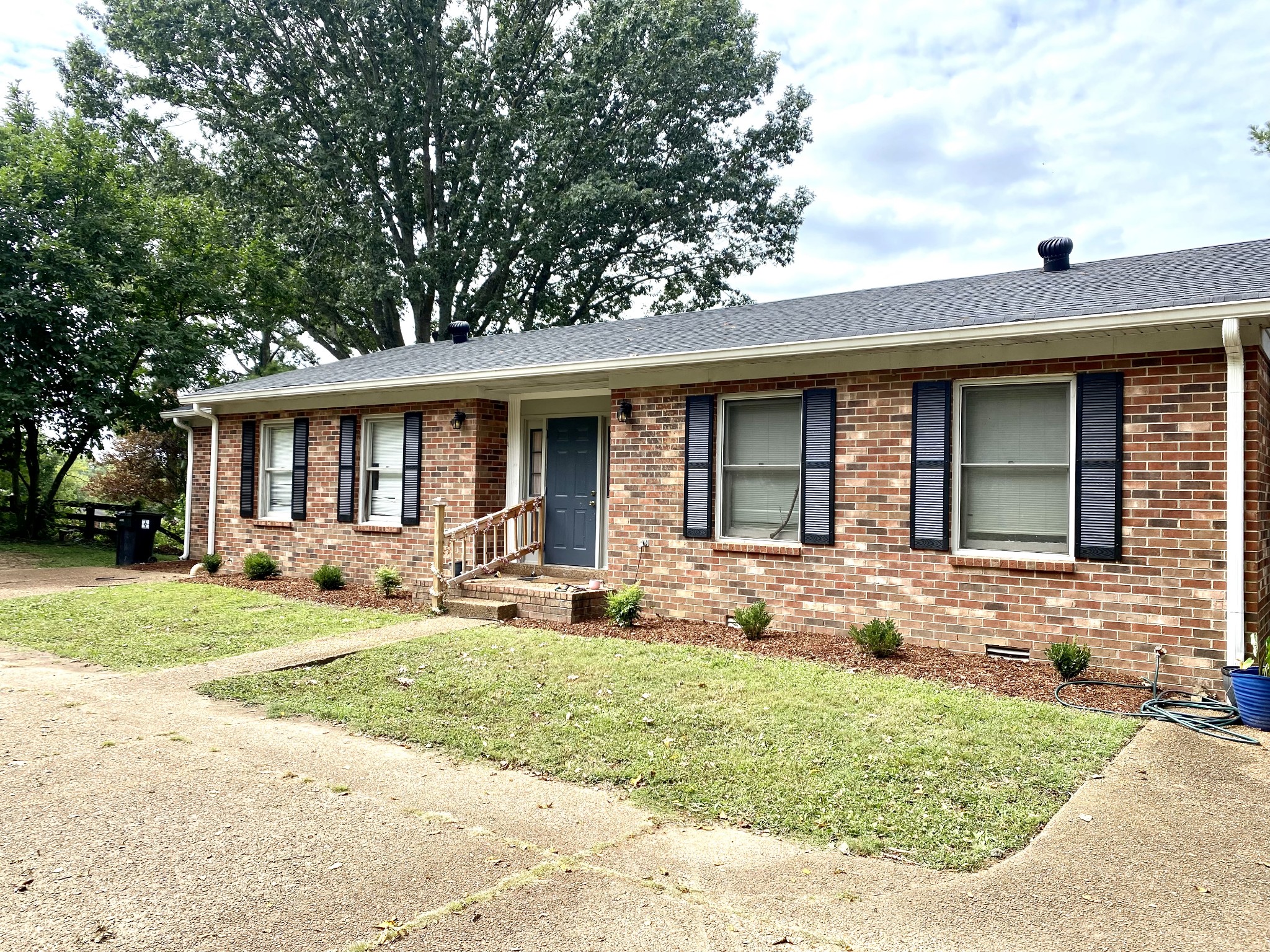 2206 Country Club Lane