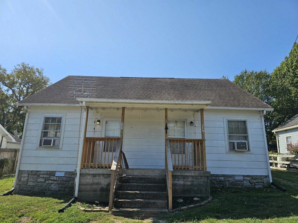527 Maple Street - 1